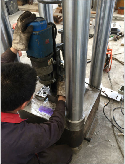 Vertical Iron Briquetting Press Machine (PLC automatic)