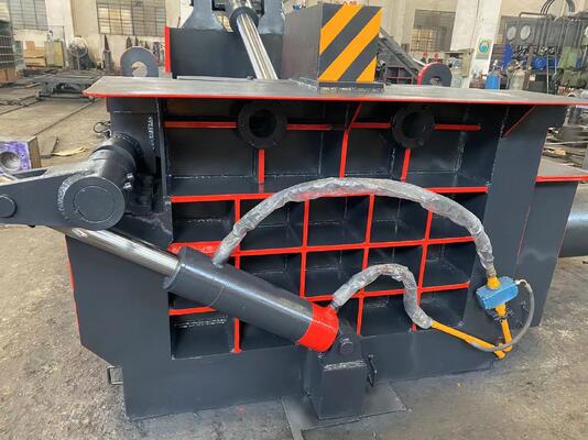 خرید Y81F-315 پرس قراضه فلز برای تشکیل عدل متراکم و منظم online manufacture